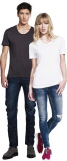 Unisex Scooped Neck T-Shirt, Continental Clothing N21 // CCN21